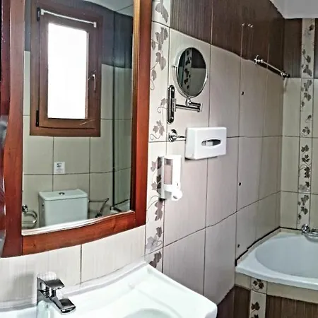 Villa Medusa's *
